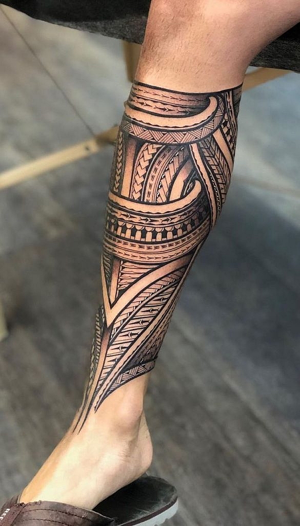 traditional polynesian tattoo maori calve tattoo