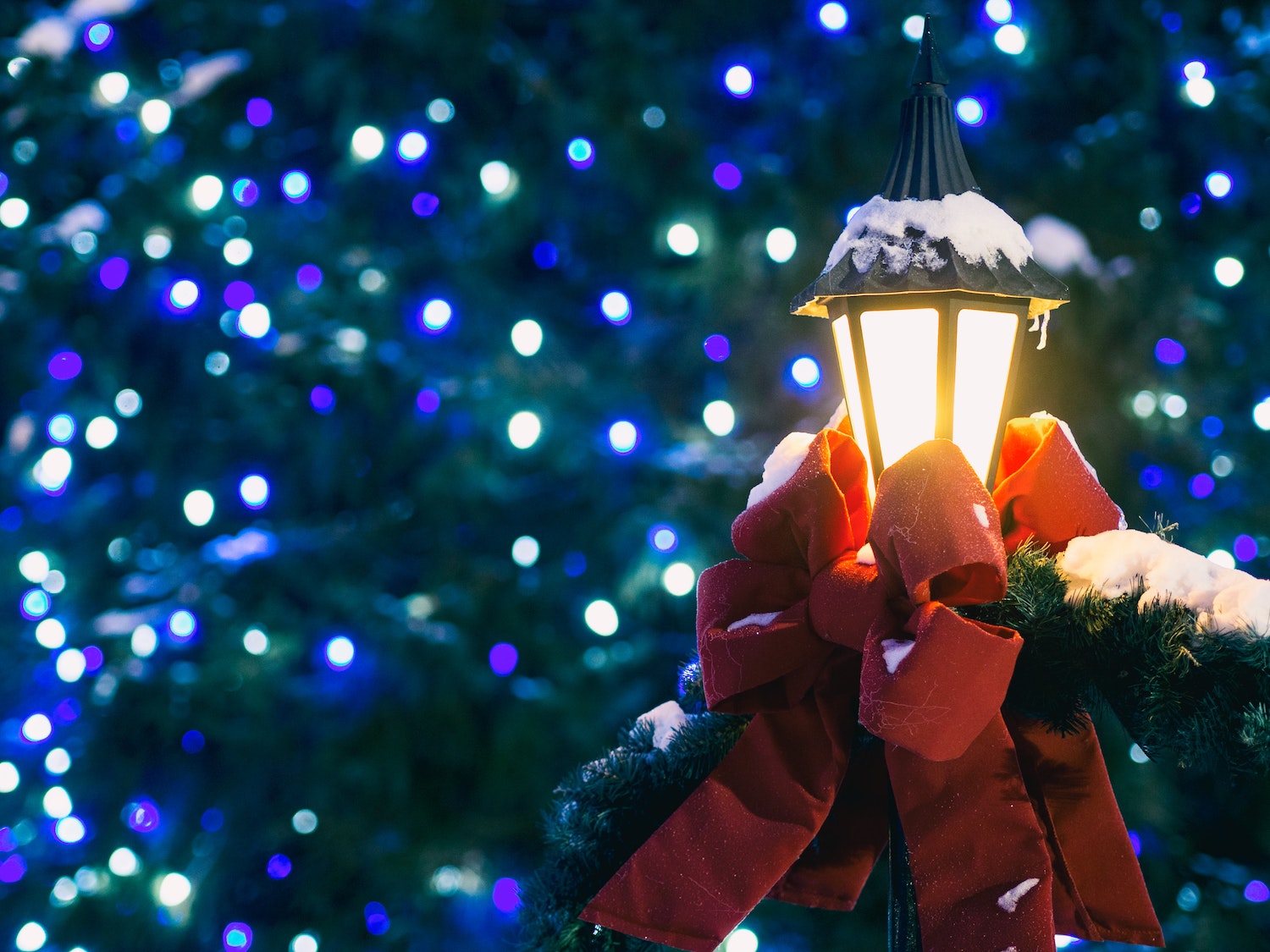 #Holiday Email Campaigns: How to Rise Above the Chaos in the Inbox